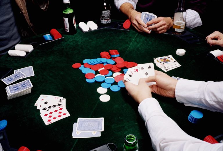 Online Poker Game And Gambling