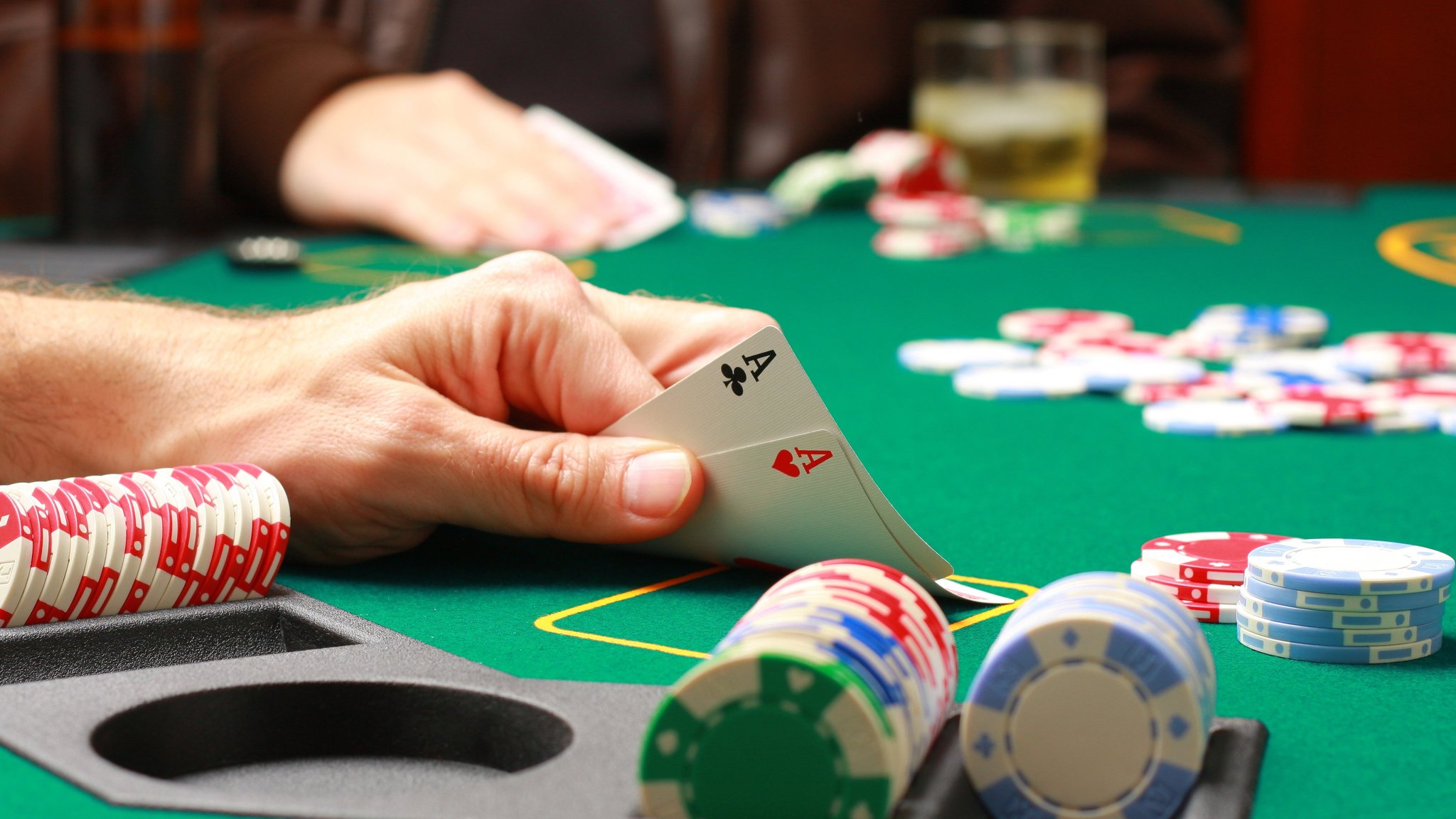 Play Poker Game Online